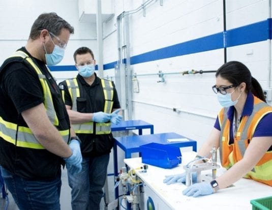 masks, GM, Canadian, companies, support, produced, health