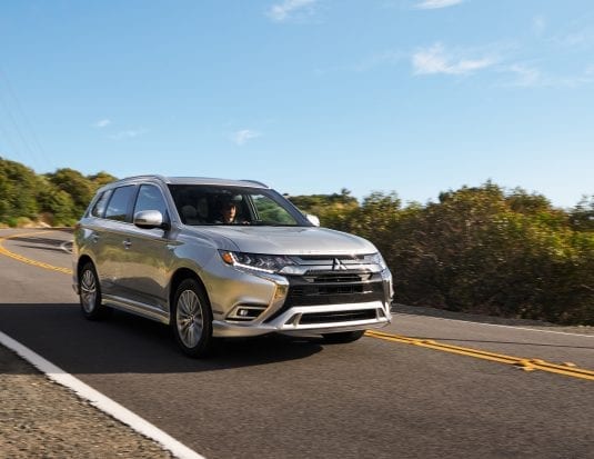 2021 mitsubishi outlander PHEV grey driving