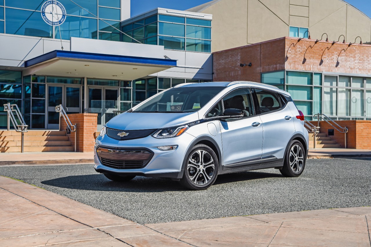 2022 chevrolet bolt EV silver