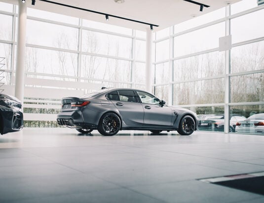 car sales dealership