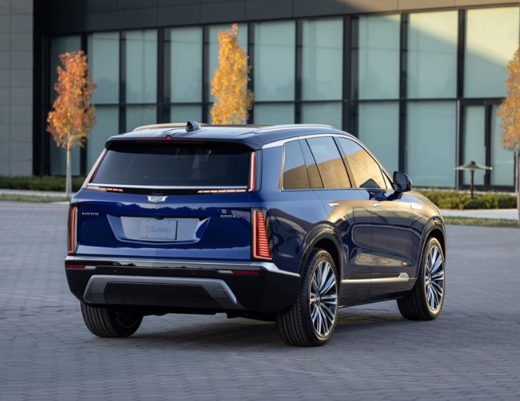 Cadillac Presents the 2026 VISTIQ - Autosphere